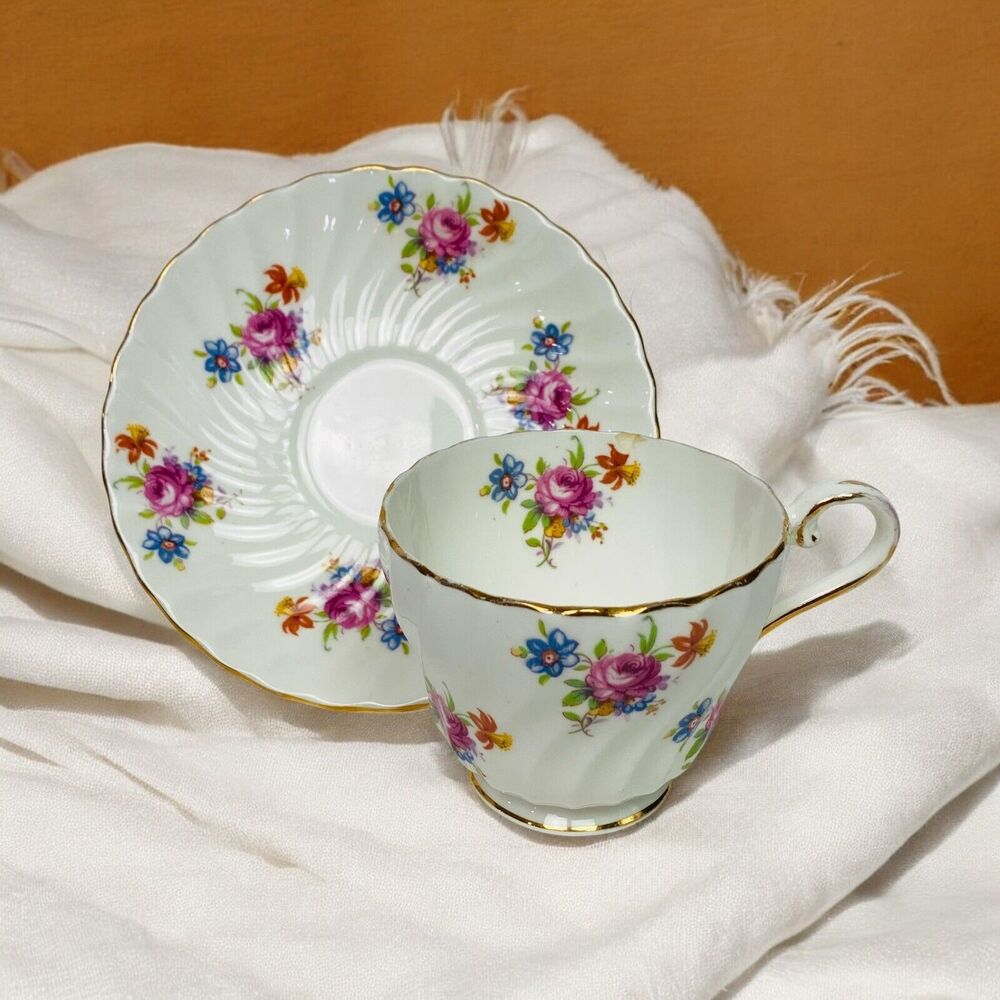 Vintage Aynsley Teacup & Saucer Rose Daffodil Spring Flowers England (Read Desc)